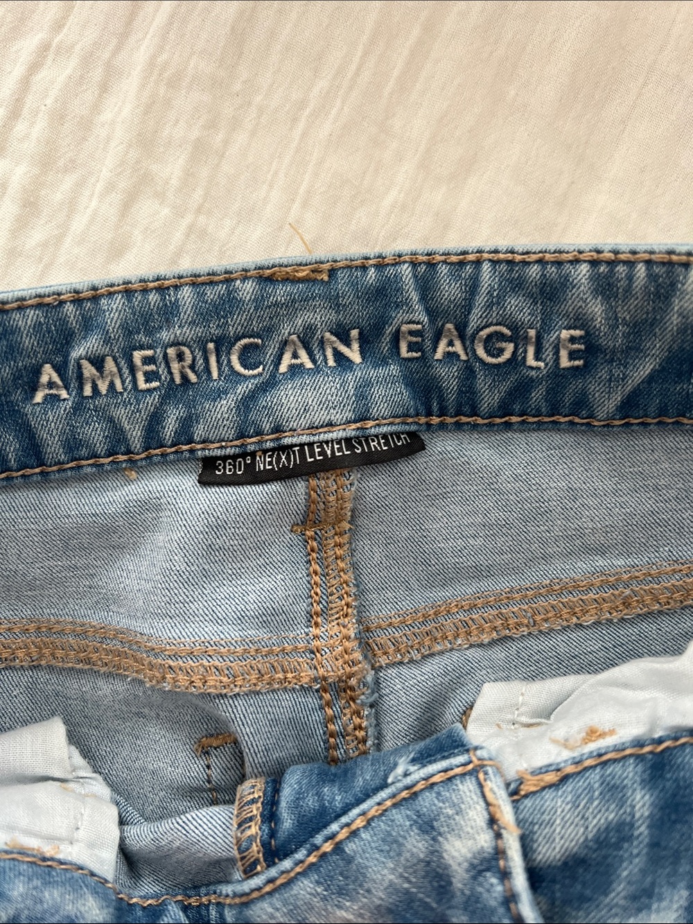 American Eagle Light Wash Distressed Skinny Jeans - Picture 2 of 5